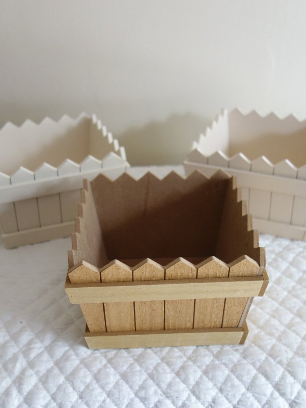 3 New ASHLAND Heirloom Harvest Fall Wooden Fence Square Baskets Planter Boxes
